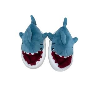 Shark Toddler Slipper Size 5/6 Blue Novelty Plush Cozy Fun